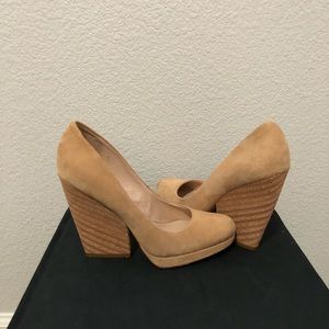 💢SOLD💢 7 for all Mankind Suede Tan Chunky Heel Pumps